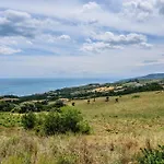 Finestra Sul Mare * ロッカ・インペリアーレ